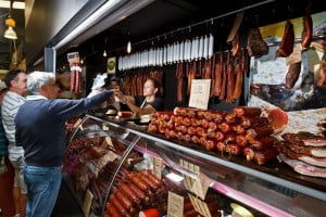 How to Spend a Day in the Gold Coast - Carrara Market -Deli