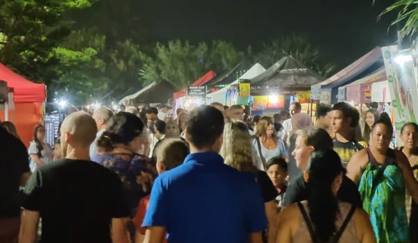 Surfers Paradise Beachfront Markets