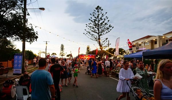 Tugun Lights Up