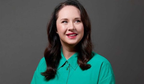 Mel Buttle – Currumbin